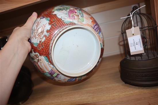 A Chinese famille rose mandarin bowl, Qianlong diameter 26cm